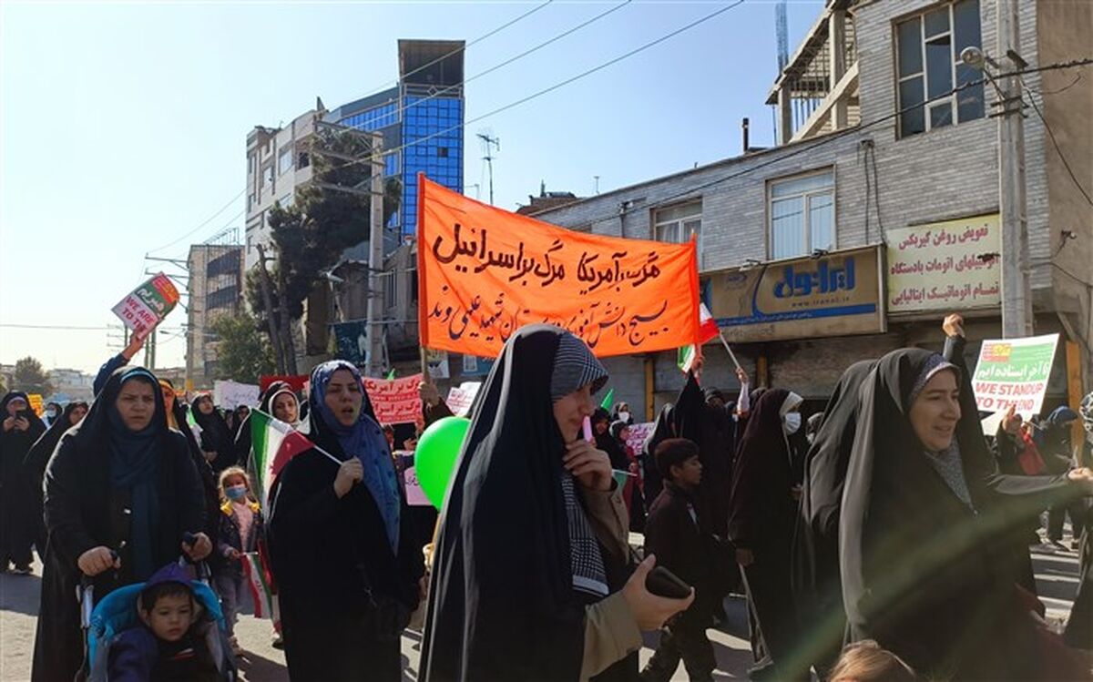با وحدت و همدلی در راستای بیانات رهبری، می‌توان غبار فتنه‌ را از سراسر کشور دور کرد