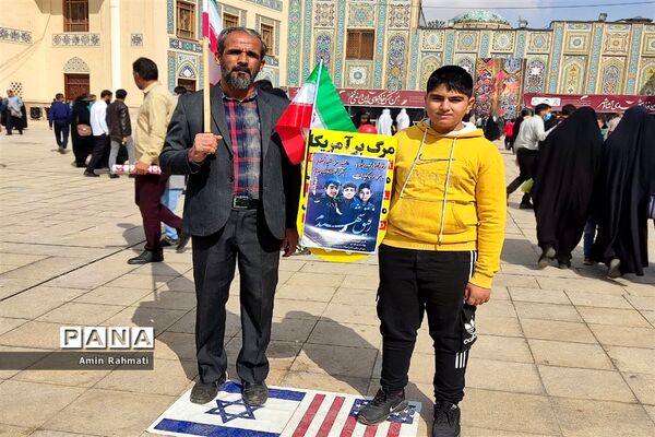 حضور پر شور دانش‌آموزان شیرازی در راهپیمایی ۱۳ آبان ماه در شیراز