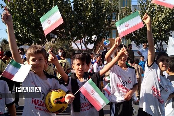 برگزاری راهپیمایی ۱۳ آبان در شهرستان قرچک