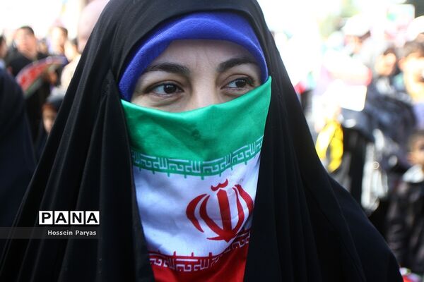 راهپیمایی یوم الله ۱۳ آبان در تهران