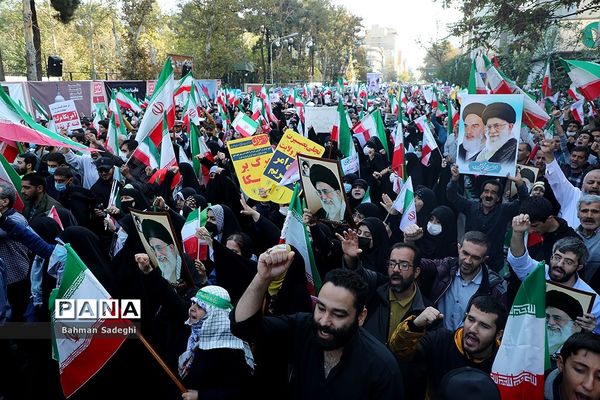 راهپیمایی یوم الله ۱۳ آبان در تهران