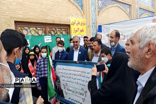 برپایی موکب سازمان دانش‌آموزی ناحیه ۳ در حرم مطهر شاهچراغ (ع)