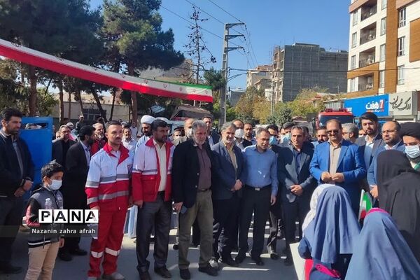 راهپیمایی ۱۳ آبان، با شعار «حماسه ایستادگی، مقاومت و استکبارستیزی» در رودهن