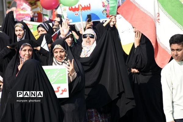 راهپیمایی روز دانش‌آموز در بهنمیر