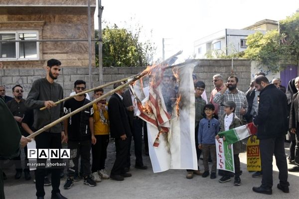 راهپیمایی روز دانش‌آموز در بهنمیر