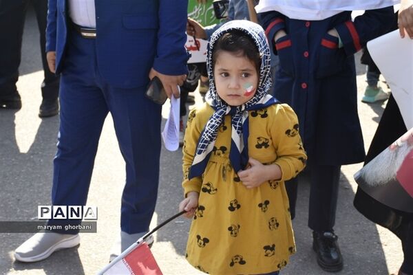 راهپیمایی روز دانش‌آموز در بهنمیر