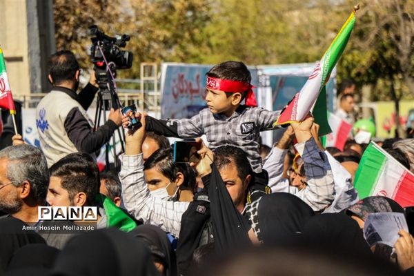 راهپیمایی یوم الله ۱۳ آبان در ارومیه