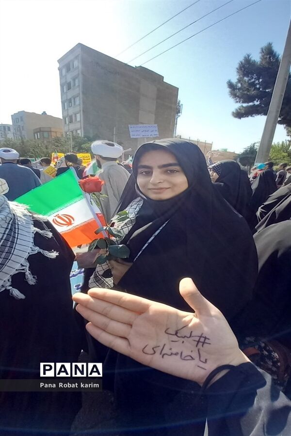 یوم الله 13آبان  در  شهرستان رباط کریم