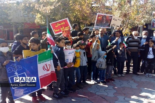 حضور پرشور دانش‌آموزان شهرستان اقلید در راهپیمایی روز عزت آفرینی