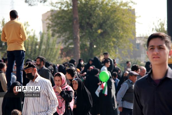 راهپیمایی ۱۳ آبان در شهرستان ورامین