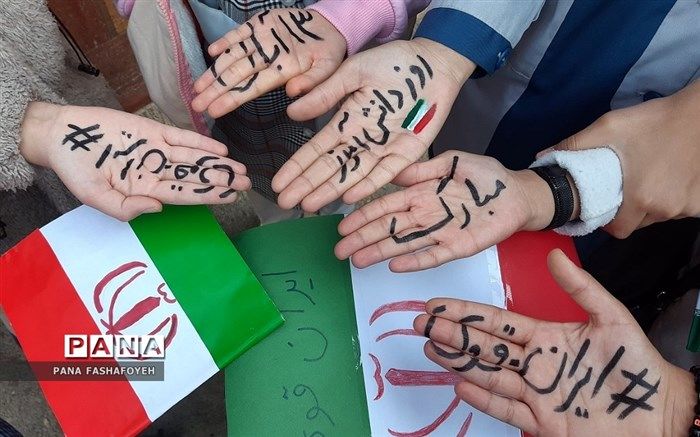 ۱۳ آبان روز فریاد بود و روز شهادت ، روز مشت های گره کرده امت/فیلم