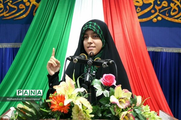 راهپیمایی پرشکوه یوم‌الله ۱۳ آبان در بهارستان‌دو