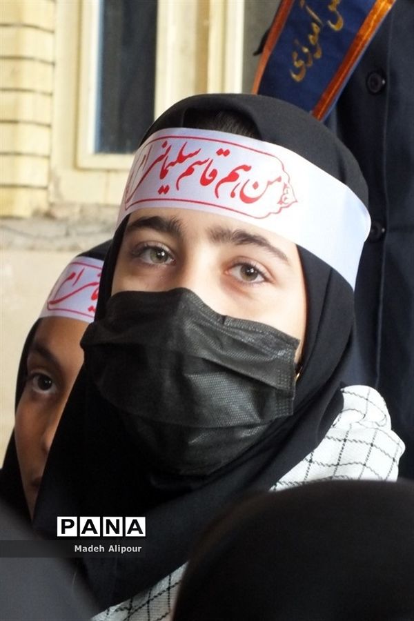 برگزاری راهپیمایی ۱۳ آبان در کامفیروز استان فارس