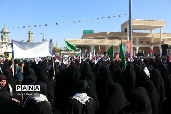 راهپیمایی یوم الله 13 آبان در قم -1