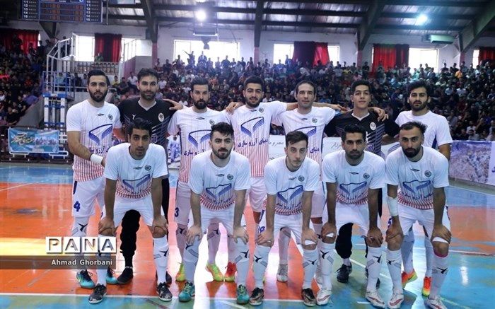 گیتی‌پسند به یک قدمی صدر جدول رسید