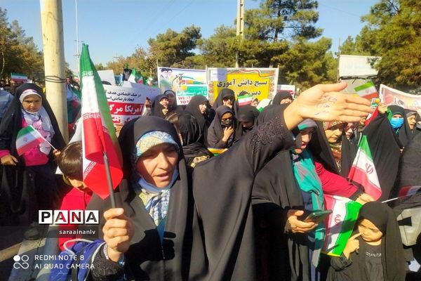 راهپیمایی 13 آبان در قزوین-2