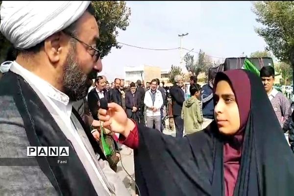 برگزاری راهپیمایی 13 آبان در شهرستان فلاورجان