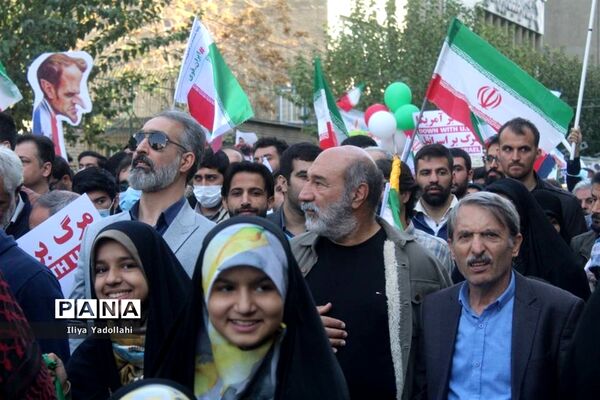 اجتماع بزرگ و سراسری ۱۳ آبان در خیابان طالقانی