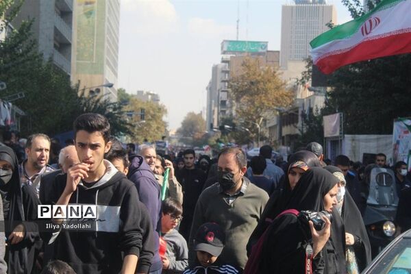 اجتماع بزرگ و سراسری ۱۳ آبان در خیابان طالقانی