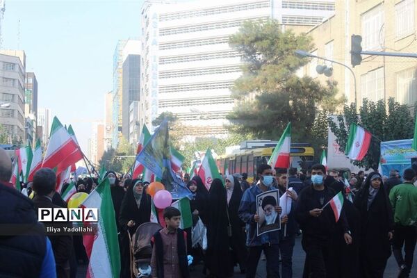 اجتماع بزرگ و سراسری ۱۳ آبان در خیابان طالقانی
