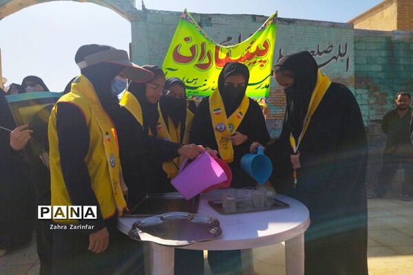 راهپیمایی 13 آبان در سعدآباد