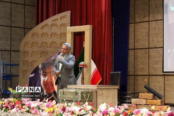 یادواره یک‌هزار شهید دانش‌آموز و فرهنگی درقم