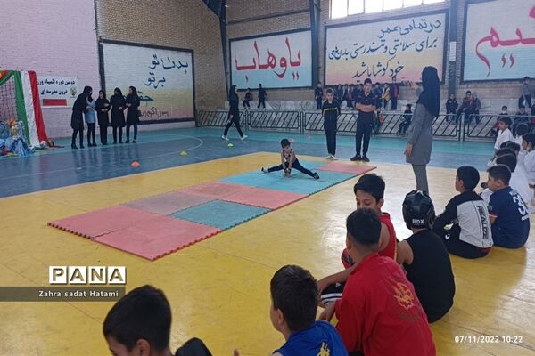 افتتاحیه المپیاد ورزشی درون مدرسه‌ای در پاکدشت