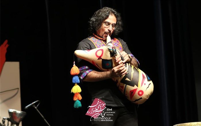 شریفیان: جای موسیقی نواحی در ارکستر ملی خالی است