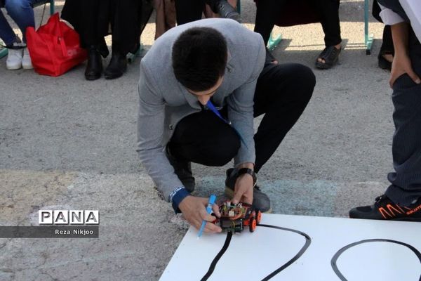 روز بازی و هیجان در مدرسه معلم ناحیه یک بهارستان