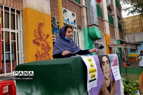 برگزاری مراسم پر شور روز دانش‌آموز توسط دانش‌آموزان در مدرسه محمد عاصمی