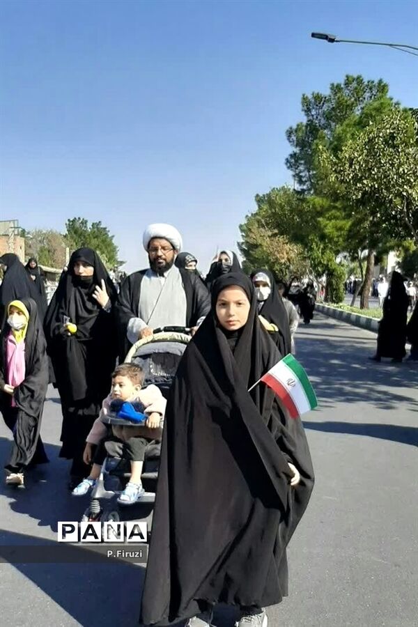 راهپیمایی یوم‌الله 13 آبان در قم - 5
