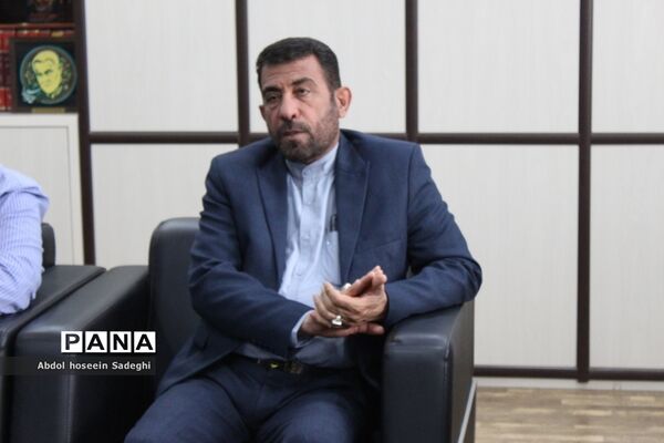 نشست مسئولان بانک تجارت با مدیرکل آموزش و پرورش استان بوشهر