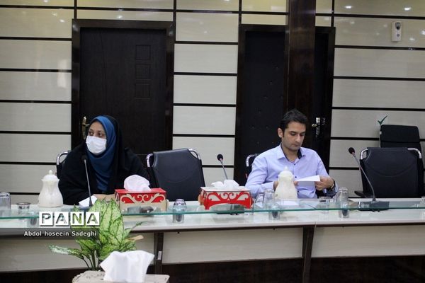 نشست مجازی روسا و معاونان پرورشی و تربیت‌بدنی‌ شهرستان‌ها و مناطق استان بوشهر