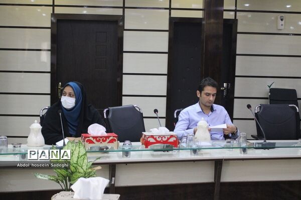 نشست مجازی روسا و معاونان پرورشی و تربیت‌بدنی‌ شهرستان‌ها و مناطق استان بوشهر
