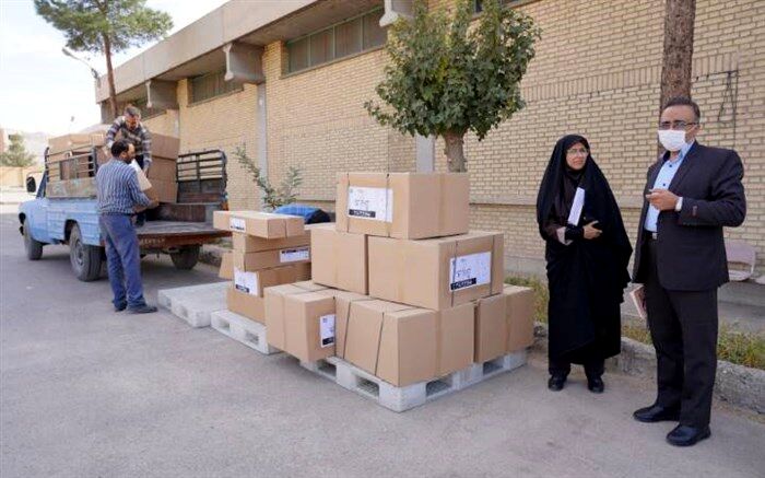 توزیع ۱۰۰ کیت آموزشی بین مدارس دارای بیشترین دانش‌آموز تبعه افغان