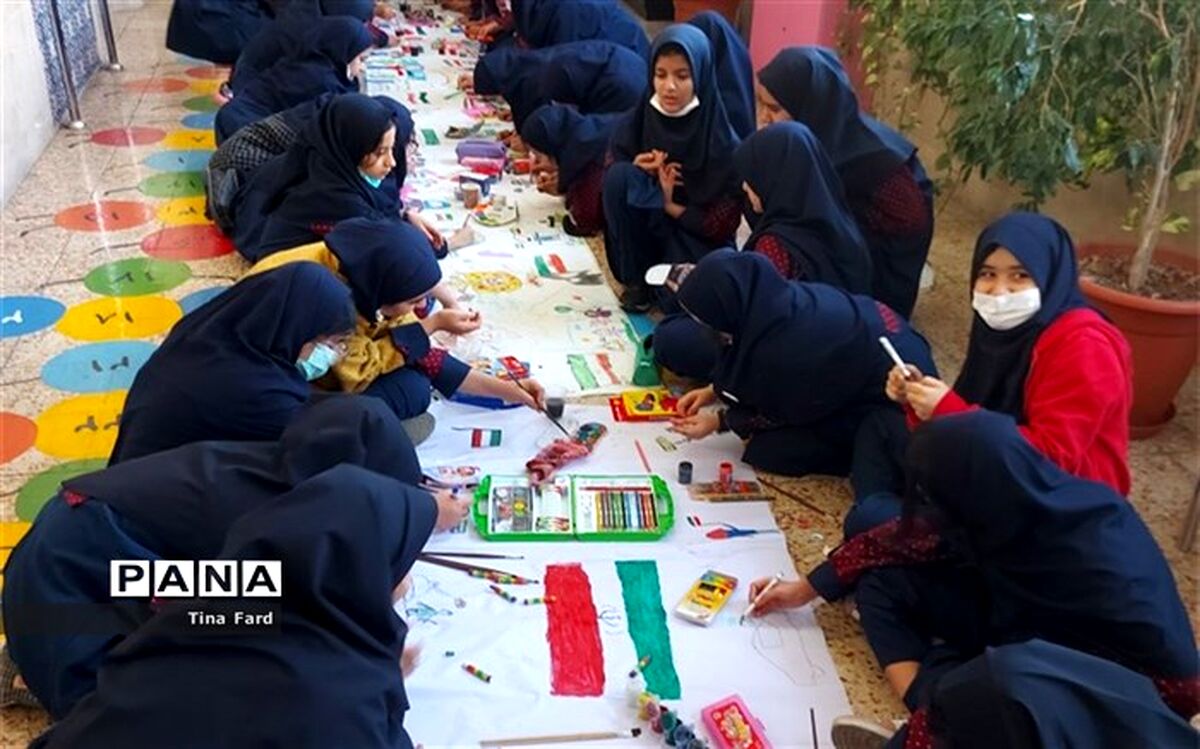تجربه نقاشی متری همگانی در فضایی پر شور و نشاظ برای دانش آموزان ابتدایی