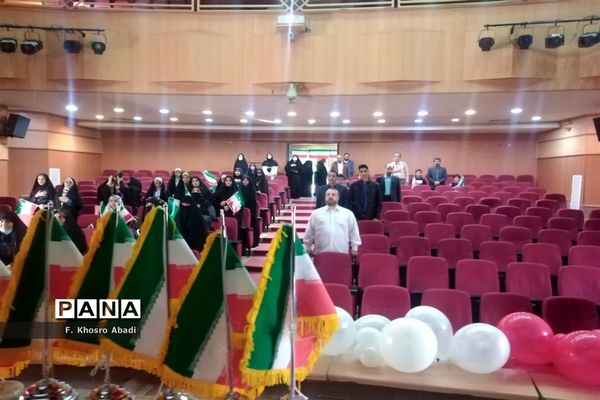 تقدیر از برگزیدگان جشنواره ایران قوی و قداست پرچم