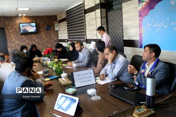 تجلیل از مسئولان سازمان دانش‌آموزی به‌مناسبت هفته بسیج