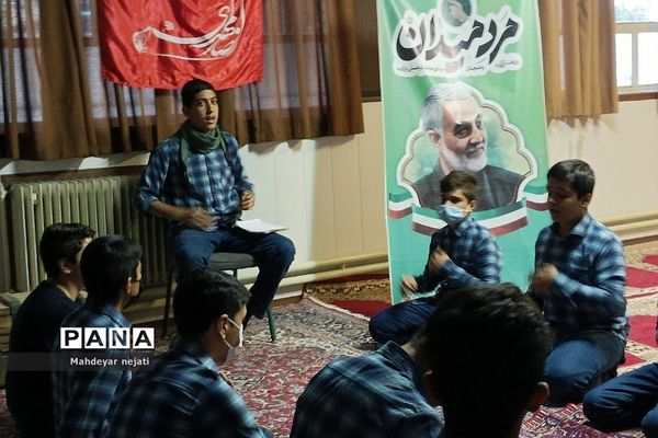 اجرای نشست‌های بصیرتی و‌ هیاتی دانش‌آموزان اتحادیه انجمن‌های اسلامی در منطقه‌ رودهن