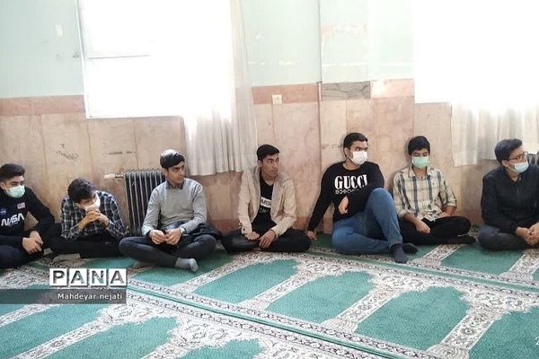 اجرای نشست‌های بصیرتی و‌ هیاتی دانش‌آموزان اتحادیه انجمن‌های اسلامی در منطقه‌ رودهن