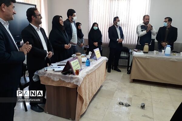 نشست تربیتی و هم‌اندیشی معاونان و مربیان پرورشی مدارس در رودهن