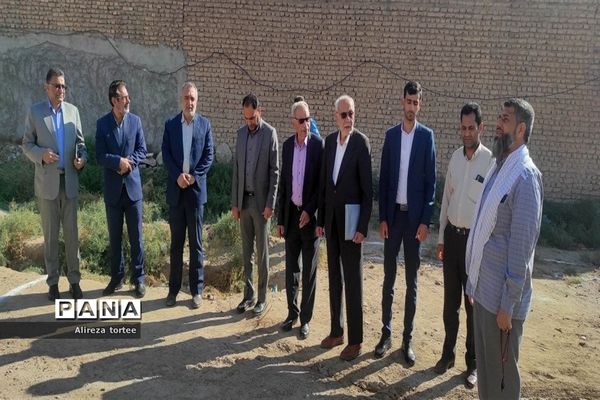 آیین کلنگ‌زنی دبستان سه کلاسه در البوجلال شمالی سوسنگرد