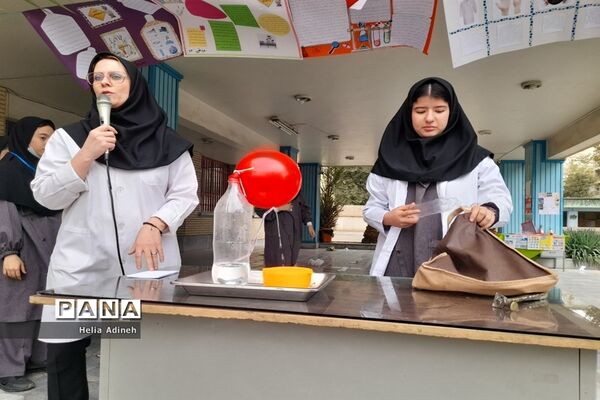 برپایی نمایشگاه خلاقیت دبیرستان علامه قزوینی منطقه ۱۵