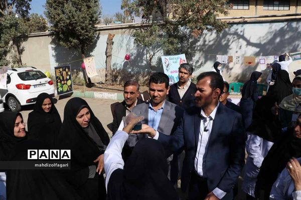 مسابقات آزمایشگاهی در پژوهش‌سرای بصیرت ناحیه دو شهرری