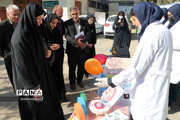 مسابقات آزمایشگاهی در پژوهش‌سرای بصیرت ناحیه دو شهرری