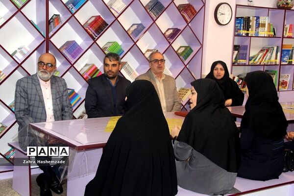‌امضای تفاهم‌نامه همکاری اداره کل کتابخانه‌های عمومی استان و اداره کل آموزش و پرورش شهرستان‌های استان