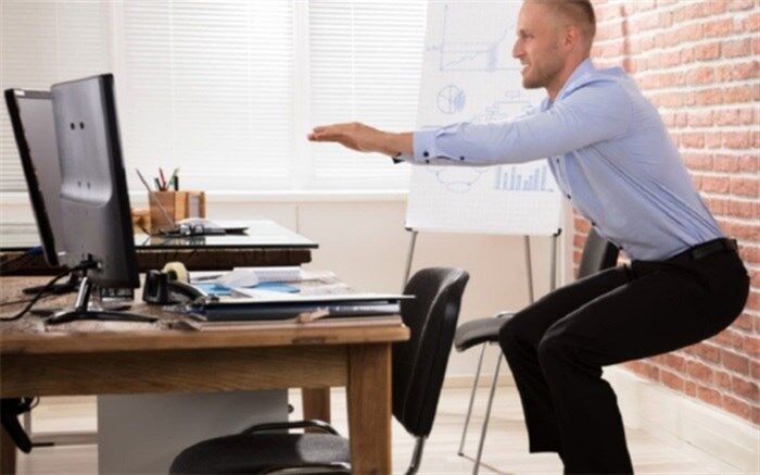 چگونه پشت میز کار چربی بسوزانیم؟