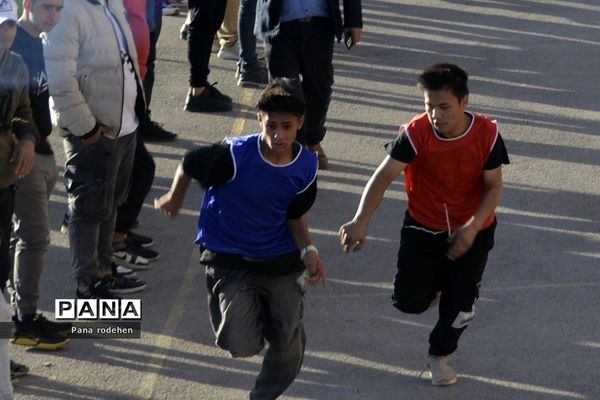 مسابقات فوتبال جام مدافعان امنیت در هنرستان چمران رودهن