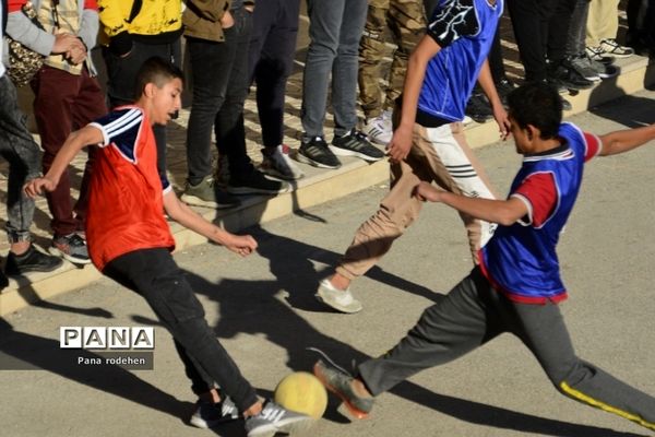 مسابقات فوتبال جام مدافعان امنیت در هنرستان چمران رودهن