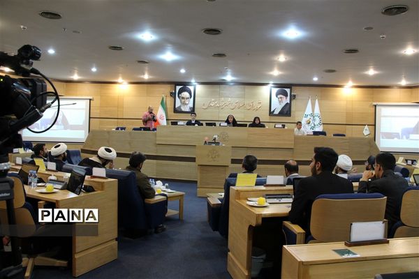 جلسه مجلس دانش‌آموزی قطب شهید هاشمی نژاد در صحن علنی شورای شهر مشهد